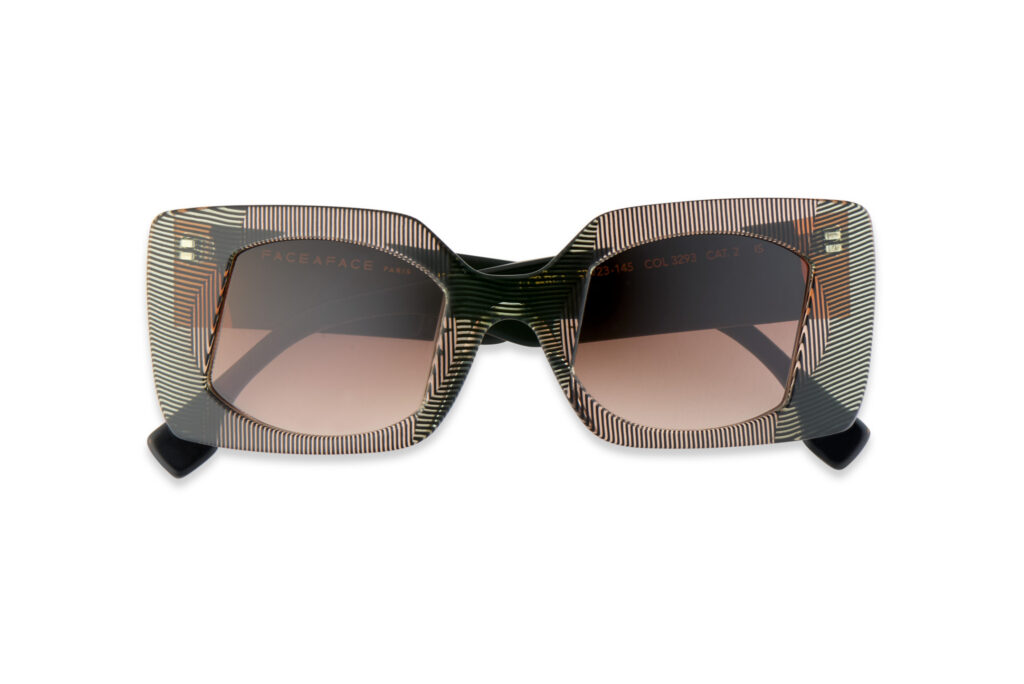 DEG FAF FLARE 1 Col 3293